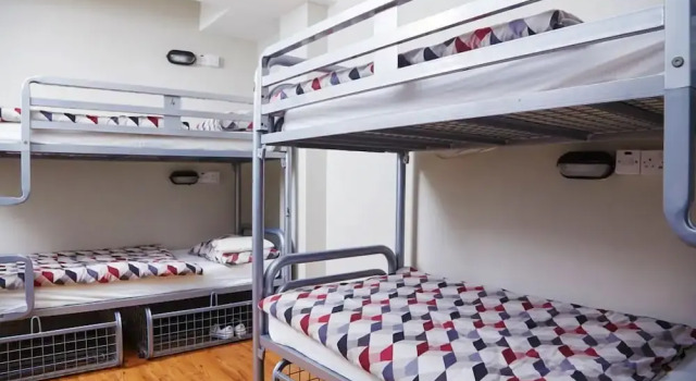 Кровать в общем номере Bru Bar & Hostel