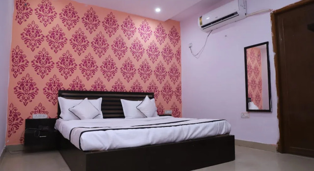 Номер Superior Hotel Axiom Prime