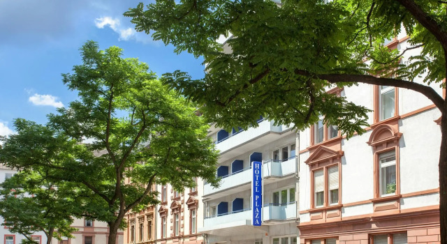 Hotel Plaza, Забронировать Отель  