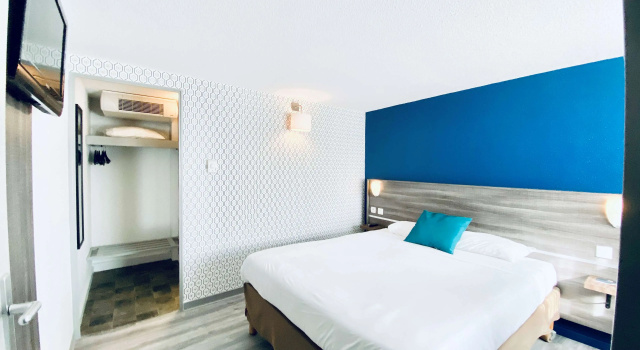 Двухместный номер Standard Hôtel Restaurant Kyriad de Péronne