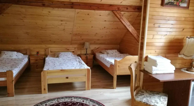 Gościniec Grek Zorba - pokoje i domki 4 osobowe - 16km od Zator Energylandia, Забронировать Отель Инвалд Little Beskids, рядом с Парк миниатюр «Мир мечты»