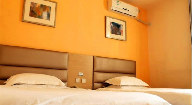 Grace Inn Qingdao Middle Chongqing Road Airport Branch, Prenota Hotel Hotel a Shandong con parcheggio, Parcheggio