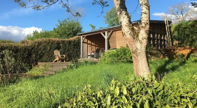 Коттедж Charming And Comfortable House