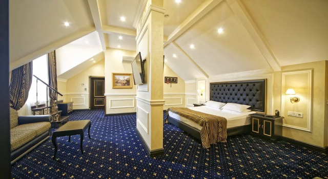 Люкс Мансарда Villa Le Premier
