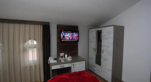 Трёхместный номер Standard с балконом Hotel Happy