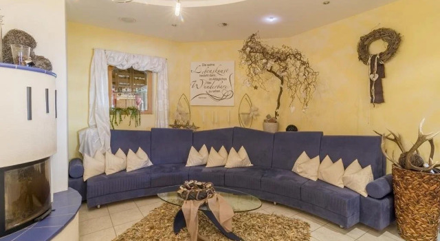 Hotel Garni Chasa Nova, Book Hotel Samnaun 