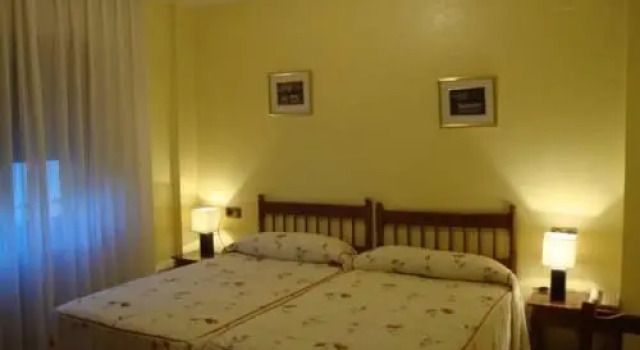 Hostal El Vegano, Reservar Hotel Utiel Barcelona