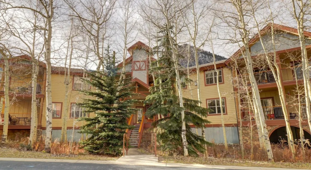 101 Streamside Lane 2 Bedroom Condo by RedAwning, Забронировать Апартаменты/квартира Фриско Roosevelt National Forest, рядом с Исторический парк Фриско