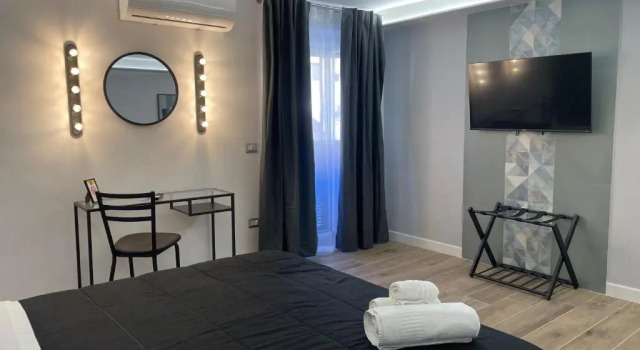 80040 Guest House Via Roma, Boek Pension Hotels in Cercola met parkeren, Parkeren