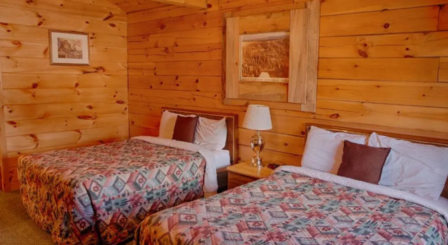Коттедж Bryce Gateway Inn & Cabins