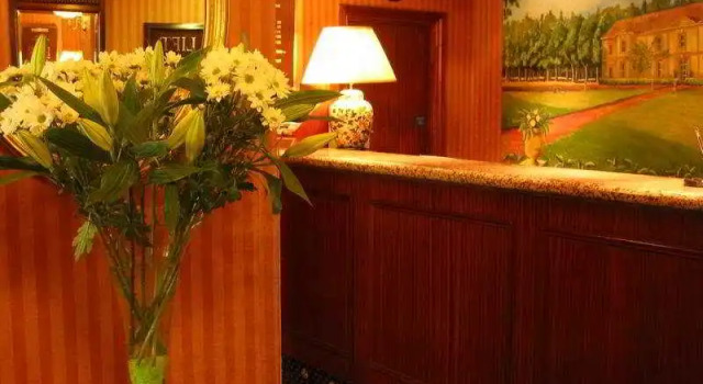 Cranley Gardens Hotel, Забронировать Отель СПА-отели Лондона, рядом с Больница Челси и Вестминстера, SPA-услуги