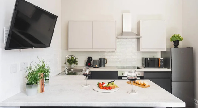 HG Collection - Cardiff City - Sleeps 6, Забронировать Отель Отели Кардиффа 4 звезды, рядом с Национальный музей Кардиффа, 4*