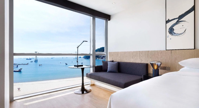 Двухместный номер Deluxe с видом на море Fairfield by Marriott Busan Songdo Beach