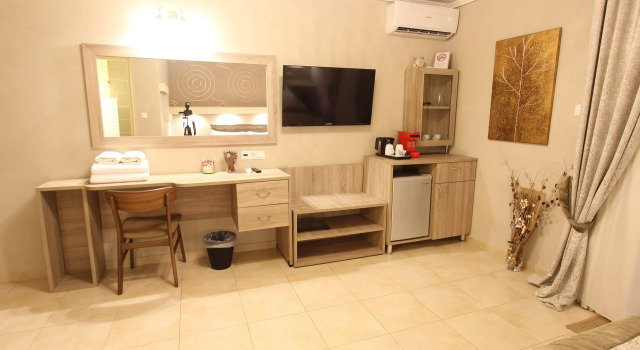 Полулюкс Hotel Mallas