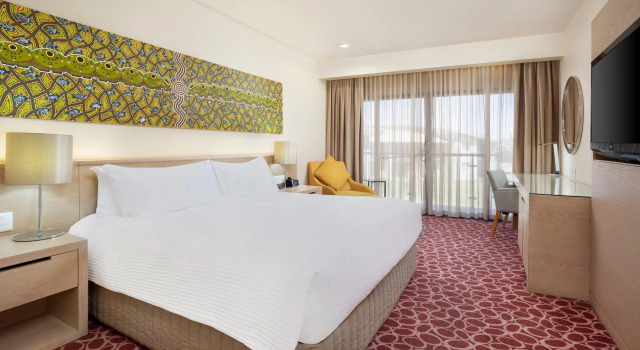 Номер Premium Crowne Plaza Alice Springs Lasseters by IHG