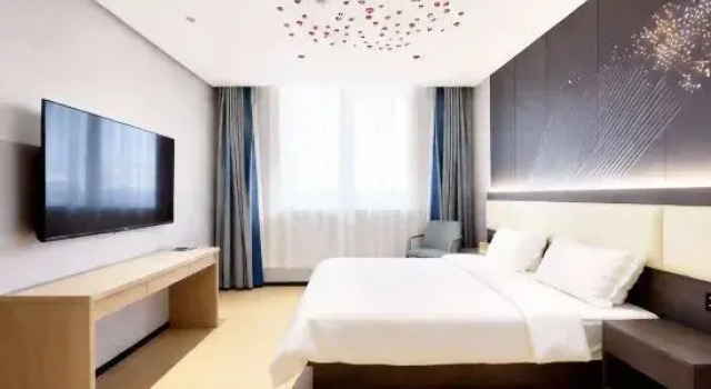 Люкс Business IU Hotel (Liulin 18 Meters Street)