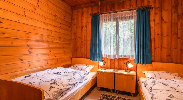 Cozy Chalet in Obsteig With Terrace, Prenota Chalet Hotel a Tirolo con parcheggio, Parcheggio