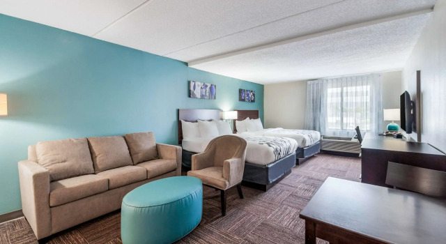 Четырёхместный люкс Sleep Inn & Suites Rehoboth Beach