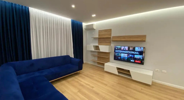 8th Floor Luxury Apartament Tirana