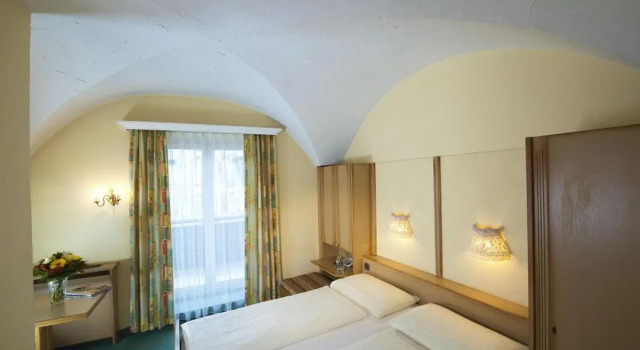 Hotel Eggerbräu, Rezervați Hotel Imst Ferienregion Imst