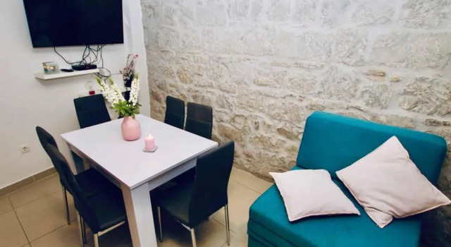 Апартаменты Dalmatian White Shell Apartment