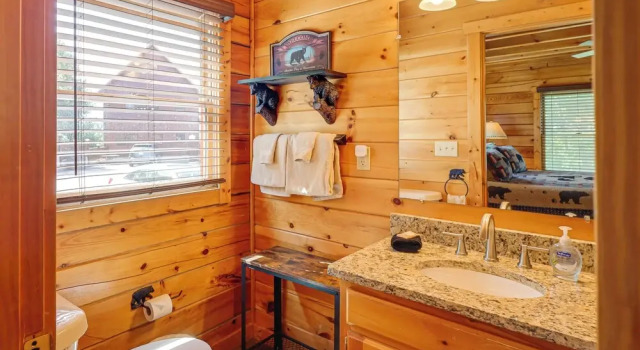 Коттедж Sensational Sunset! Sevierville Home w/ Hot Tub