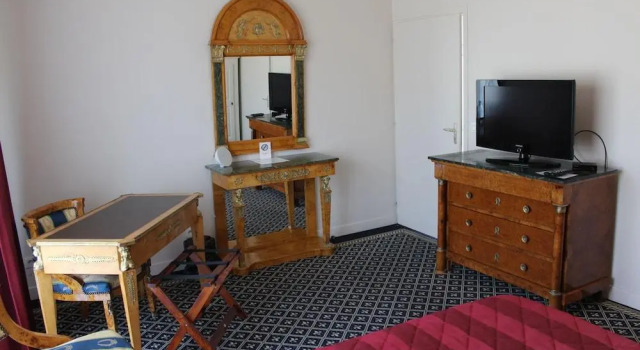 Hôtel Fleur de Lys Hazebrouck, Забронировать Отель Азбрук Westhoek