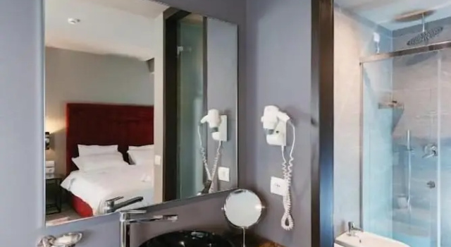Двухместный номер Deluxe с балконом Hotel Egnatia