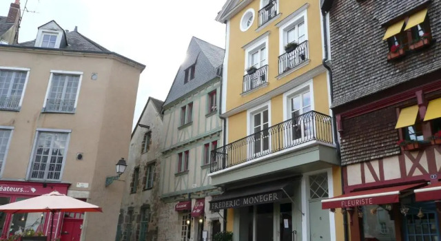 Апартаменты Charmant studio Vieux Mans / centre