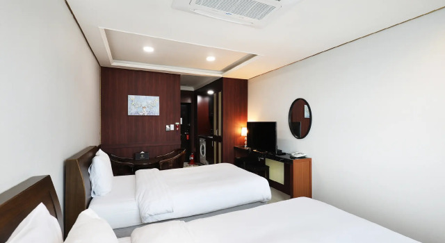 Двухместный номер Deluxe InterСity Seoul Hotel