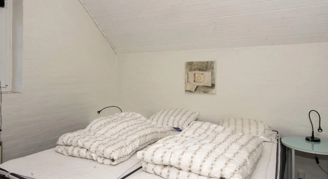 Luxurious Cabin With Pool in Ringkøbing, Забронировать Отель Рингкёбинг 