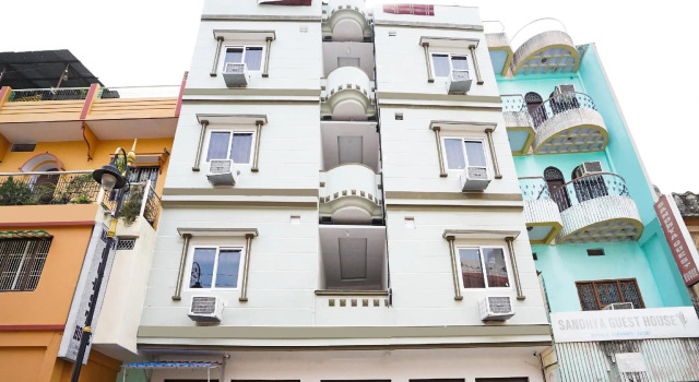 OYO 74707 Balaji Inn