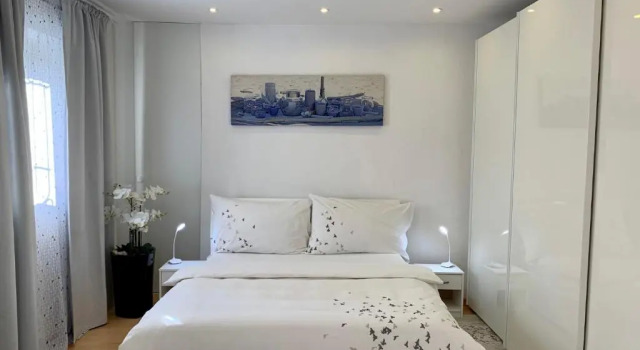 Casa Nataliya, via tampori 8 6503 Bellinzona, Забронировать Отель Беллинцона Bellinzona and upper Ticino, рядом с Железнодорожный вокзал Беллинцона