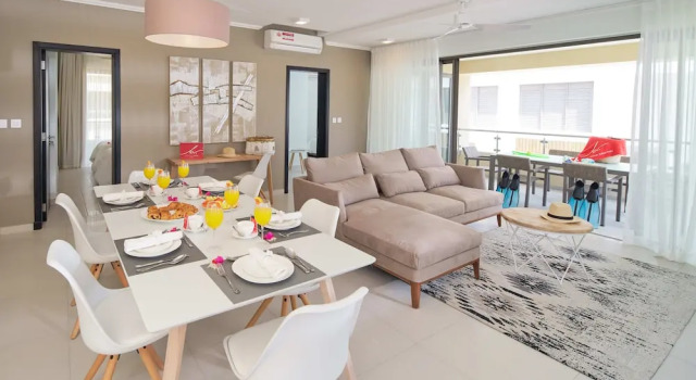 Люкс Ocean Legends Beachfront Suites