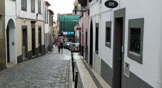 109 Funchal Hostel, Забронировать Хостел Хостелы Фуншал, рядом с Музей Квинта-дас-Крузес, Хостел