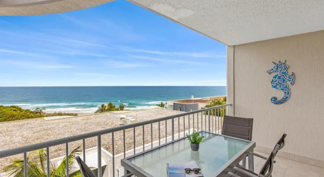 Апартаменты c 1 комнатой La Mer Sunshine Beachfront