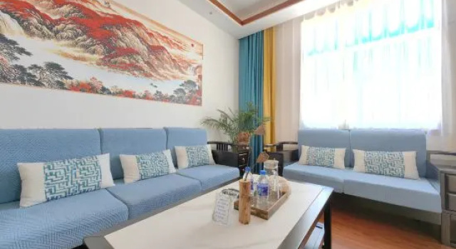 Люкс Deluxe Dali Huazhaoying Inn