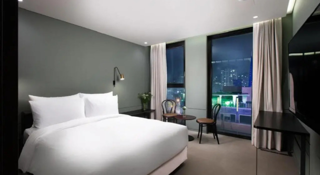Run of House Park Marine Hotel