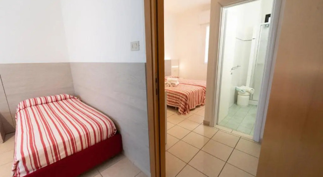 Четырёхместный номер Standard Hotel Dafne
