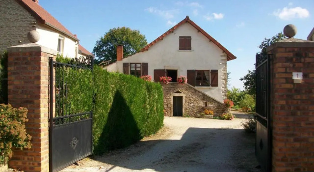 Коттедж Holiday home Gîte des Hautes Côtes de Beaune