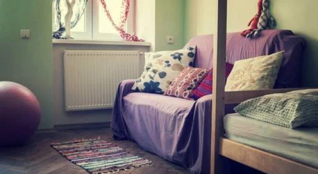 Magic Bus Hostel Lviv, Забронировать Хостел Хостелы Львова, рядом с Музей древней украинской книги, Хостел