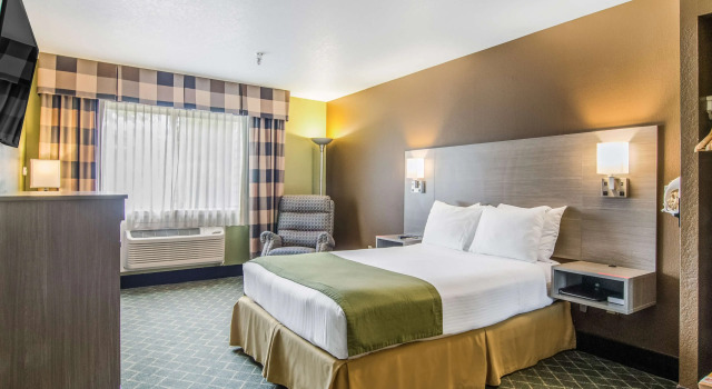 Двухместный номер Standard GuestHouse Inn & Suites Poulsbo