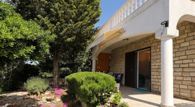 Apartment Djurdja - 20 m from beach : A2 Luka Murter, Island Murter, Забронировать Апартаменты/квартира Муртер 