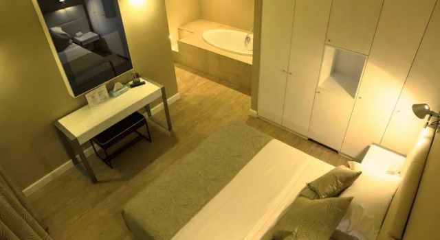 Полулюкс Hotel Universal