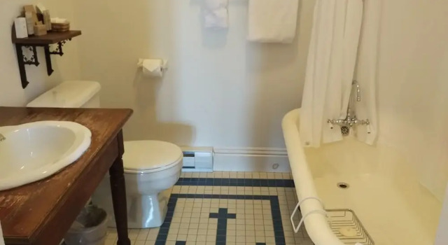 Люкс Luxury Homeport Historic Bed & Breakfast/Inn c 1858