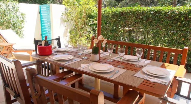 Апартаменты Premium Цокольный этаж с 3 комнатами Mirra Chana Beachfront Apartments Mooloolaba