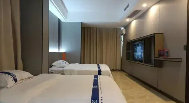 Люкс Deluxe Yizhisi Theme Hotel