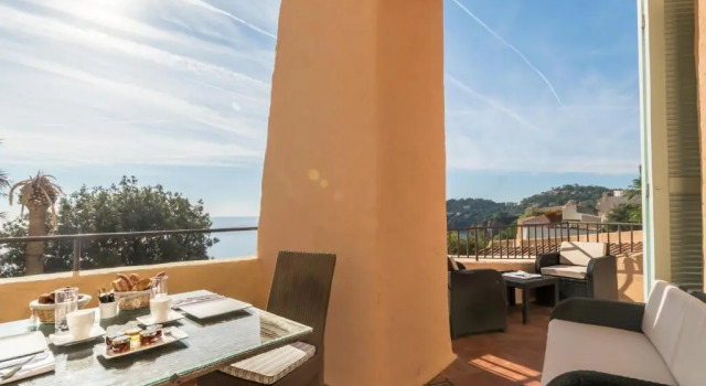 Номер Deluxe Hôtel Club Port La Galère
