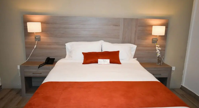 Номер Executive California Comfort & Suites