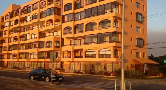 Depto Condominio Playa Manzana 1114, Prenota Appartamento Hotel a Coquimbo con parcheggio, Parcheggio